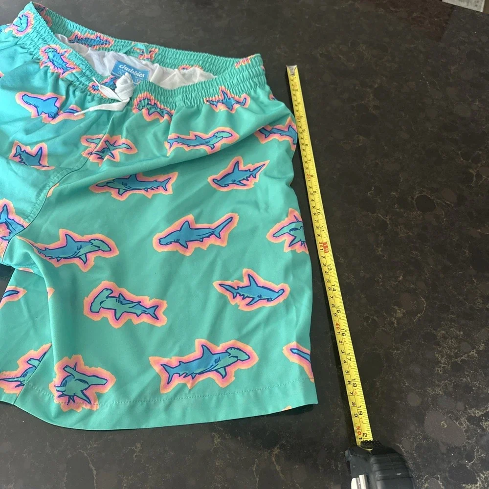 Chubbies Mens Swim Trunks XL 7 Inch Inseam Teal Hammerhead Shark Print Mesh Line